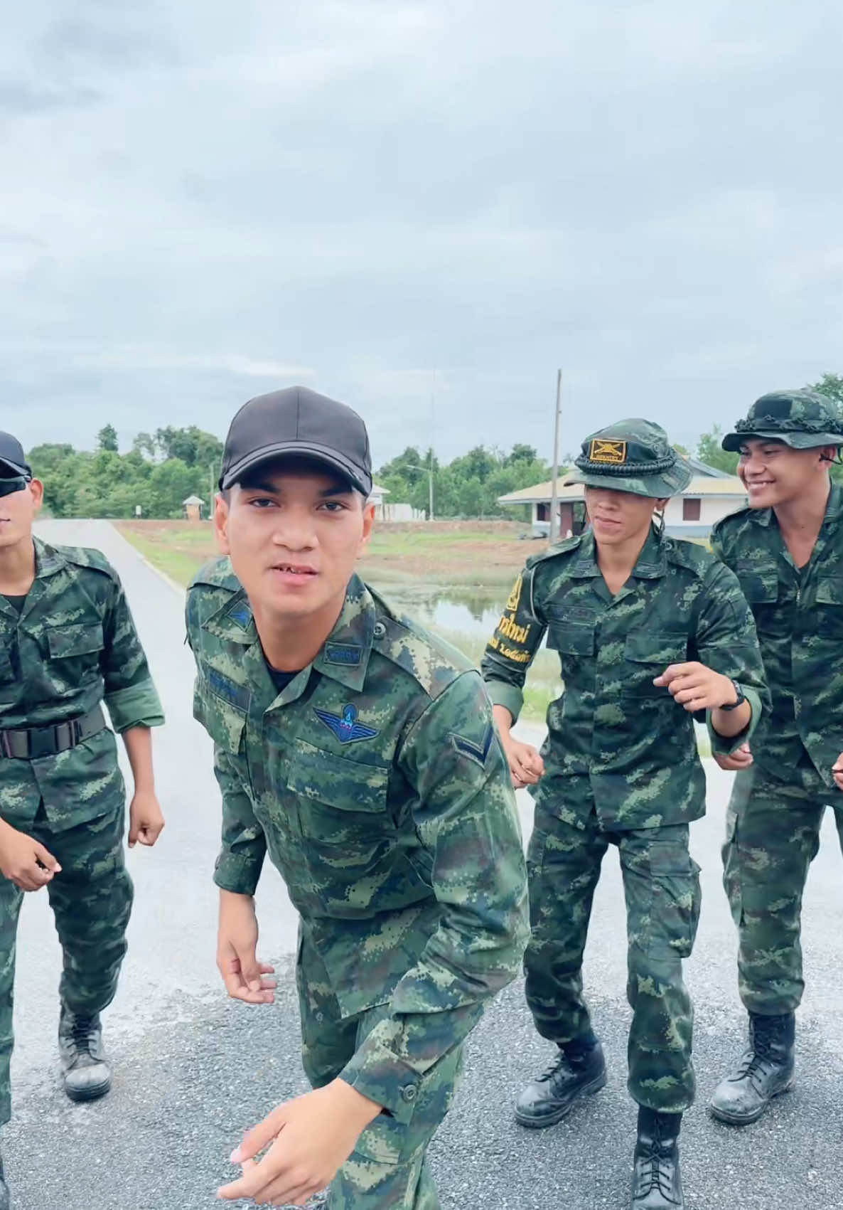 Vanndaa ทหารไทย #ทหารสายฮา #เปิดการมองเห็น #ดันขึ้นฟีดที #fyp #vannda 