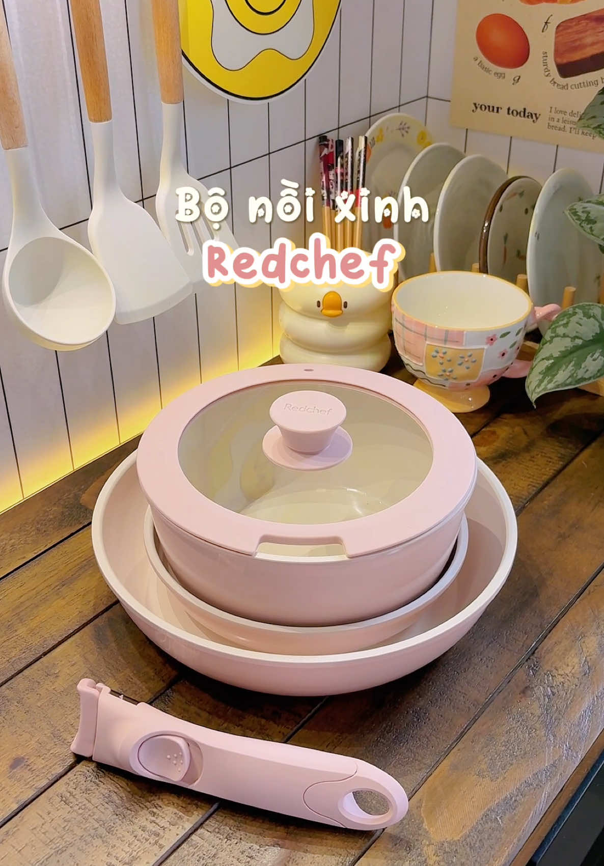 Nồi xinh như này thì ngày nào cũng phải chăm chỉ vào bếp thôi 🎀🍲  #thaoonha #Home #giadung #homedecor #kitchen #bonoichao #redchef #vtvcab 
