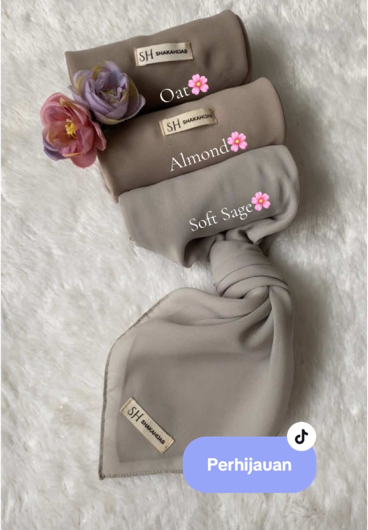 Jangan salfok sama jahitan yang super rapihhhh ya guys #SiapaSangka #1212tiktokshopping #promoguncang1212 #dailyhijab #guncang1212 #hijabplainsquare #plainsquarepremium 