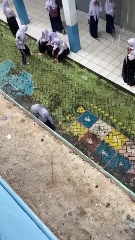 tirizz euy. #8anjay #pelajarantibolos #fyppppppppppppppppppppppp #hujan #smp1kresek 