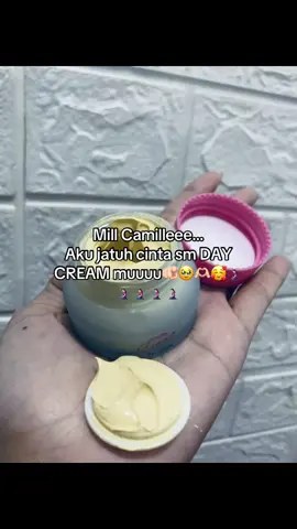 Bener - bener sebagus ituuu woyyy!! 🫵🏻🥹😭🥰🫂🫂 Luppp banget sama ni Day Creammm🫶🏻 mo sungkem duluuu🧎🏻‍♀️🧎🏻‍♀️🧎🏻‍♀️🧎🏻‍♀️🧎🏻‍♀️🧎🏻‍♀️🧎🏻‍♀️ #daycream #camille #skincare #rekomendasi #terbaik #viral #berandatiktok #masukberanda #fyp #4u #SiapaSangka #xyzbca 