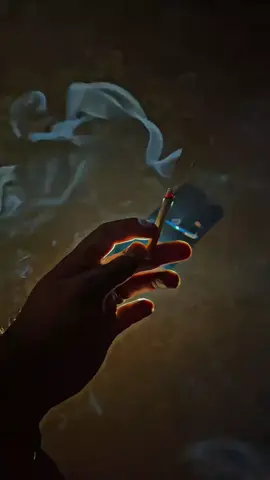 سیگراٹ کی ادادت کیسی لکی 🚬🥹🥀 #foryou #foryoupage #fpyシ #foryou🥹🙏🙏 #smokingkills💯 #unfreezemyaccountiktoktaem #1millionviews #1millionviews_ #1millionviews #1millionviews_ 