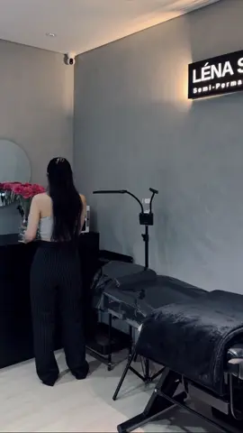 LÉNA STUDIO - Một chiếc tiệm phun xăm có không gian vừa hiện đại vừa ấm cúng để có thể đem đến cho khách hàng cảm giác thoải mái nhẹ nhàng nhất khi ghé đến tiệm. Léna Studio luôn theo đuổi phong cách tự nhiên. Tại đây, chúng mình tôn vinh vẻ đẹp độc bản của mỗi người phụ nữ và giúp vẻ đẹp đó trở nên hoàn hảo hơn qua từng sợi mày và đôi môi. Bằng công nghệ Semi-permanent Makeup (S-PMU) tiên tiến nhất hiện nay, ngoài vẻ đẹp đem lại cho khách hàng, chúng mình xin cam kết 100% về chất lượng sản phẩm và sức khỏe của khách hàng. Tại Léna Studio, chúng mình vẫn luôn học hỏi, trau dồi thêm kiến thức và cập nhật các công nghệ mới hằng ngày. Với mong muốn đem đến những sản phẩm tốt nhất cho khách hàng với giá cả phải chăng nhất mà bất cứ ai cũng có thể trải nghiệm. Sau cùng, Léna Studio tuy chỉ là một chiếc tiệm mới khai trương. Nhưng bằng tất cả cái tâm làm nghề, chúng mình mong muốn được đồng hành một quãng đường thật xa với khách hàng. Rất mong được sự yêu thương và ủng hộ của mọi người❤️ #phunxamthammy #phunmoitunhien #khuthammoi #phunmoidep #lipsync #xuhuong #phunxamthammychuyennghiep #xaykenhtiktok #xuhuong 