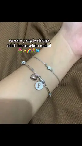 niat memberi yang terpenting dari hati🙌🏻💗🙆🏻‍♀️ #gelang #couple #bracelet #foryou #SiapaSangka 
