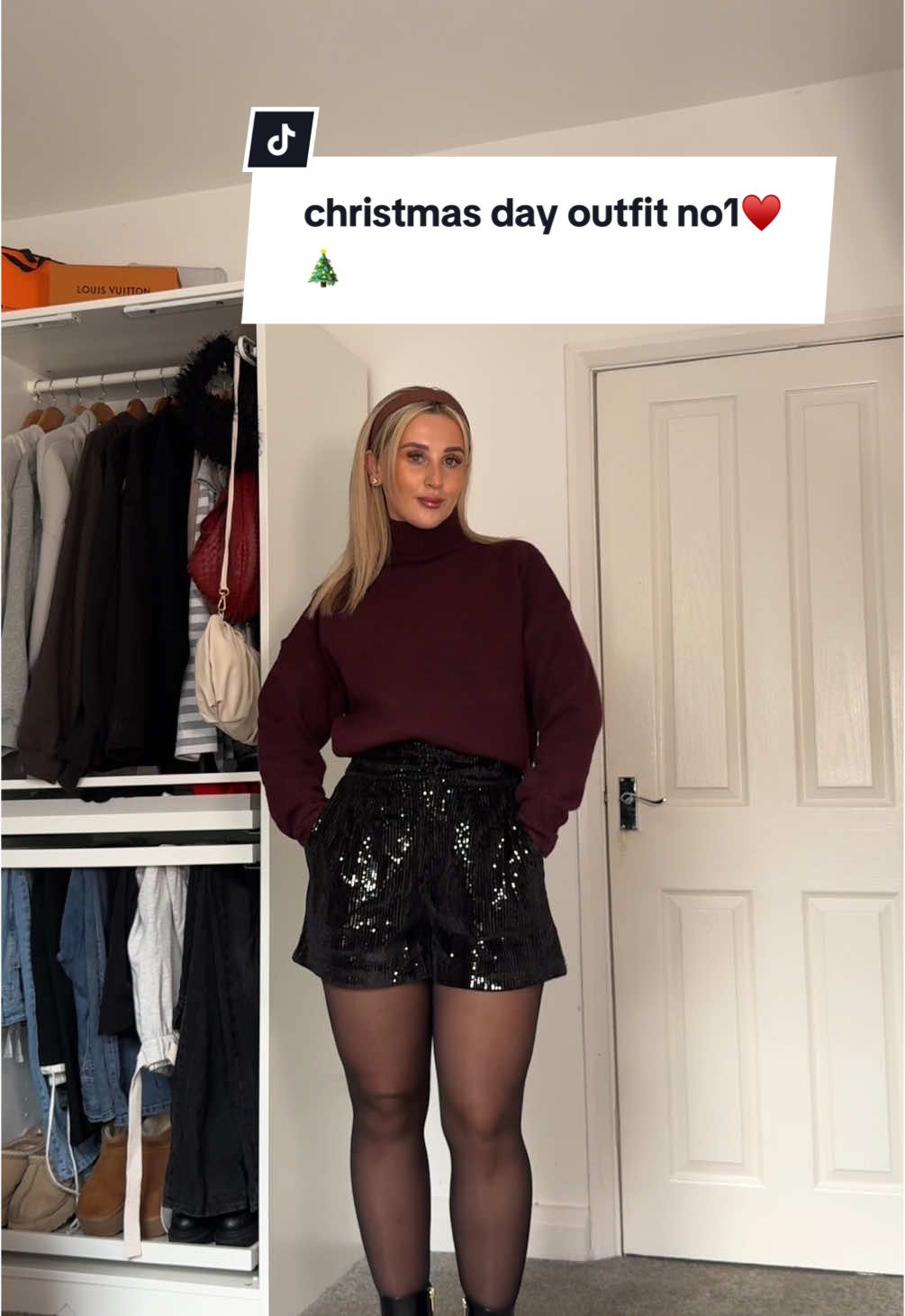 sparkle season😍♥️ #christmasdayoutfits #outfit #OOTD #outfitideas #fashiontiktok #fashion #christmas 
