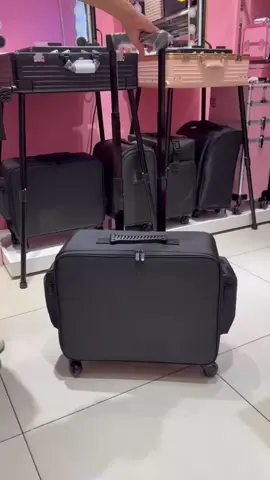 Extra large double layer compartment trolley makeup bag with clear case #blvbeauty #blvbeautymalaysia #sunwaypyramid #berjayatimessquare 