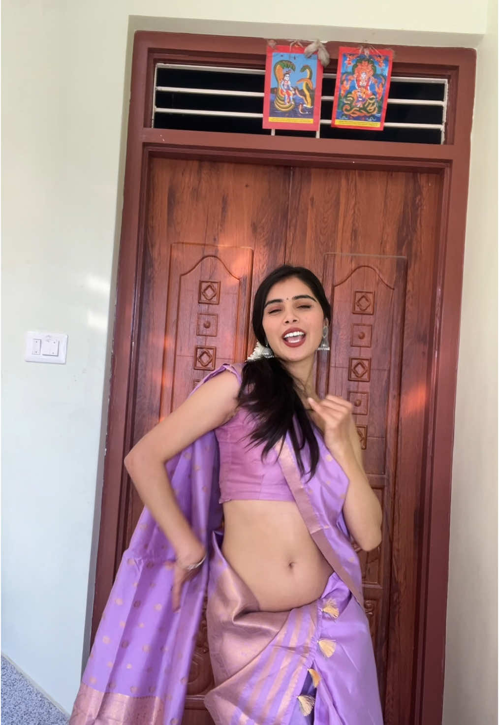 Embracing south indian attire 🫶 #trending #kritee #fyp #tiktoker #bollywood #saree #dance 