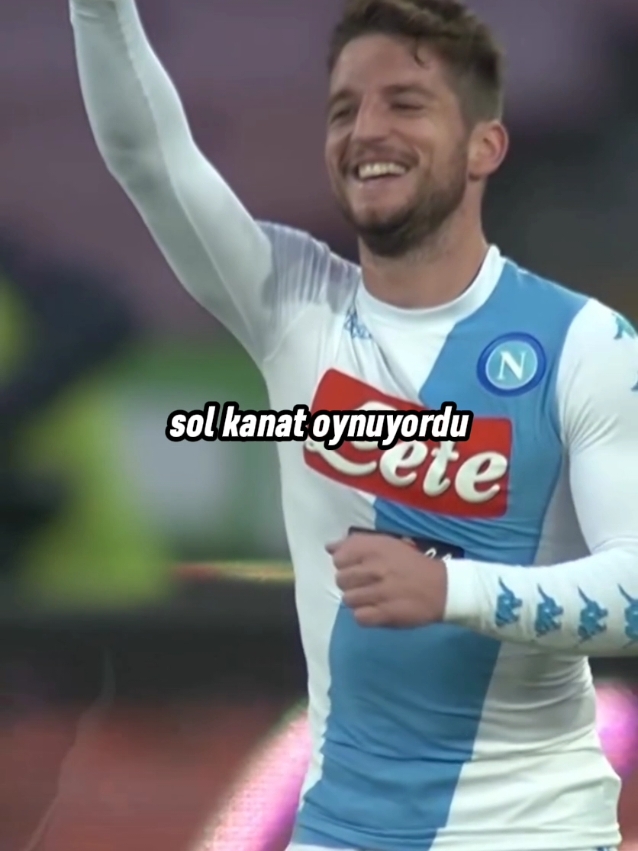 Dries Mertens, gerçek bir profesyonel.  #driesmertens #mertens #galatasaray #napoli #futbol #keşfet #beniöneçıkart 
