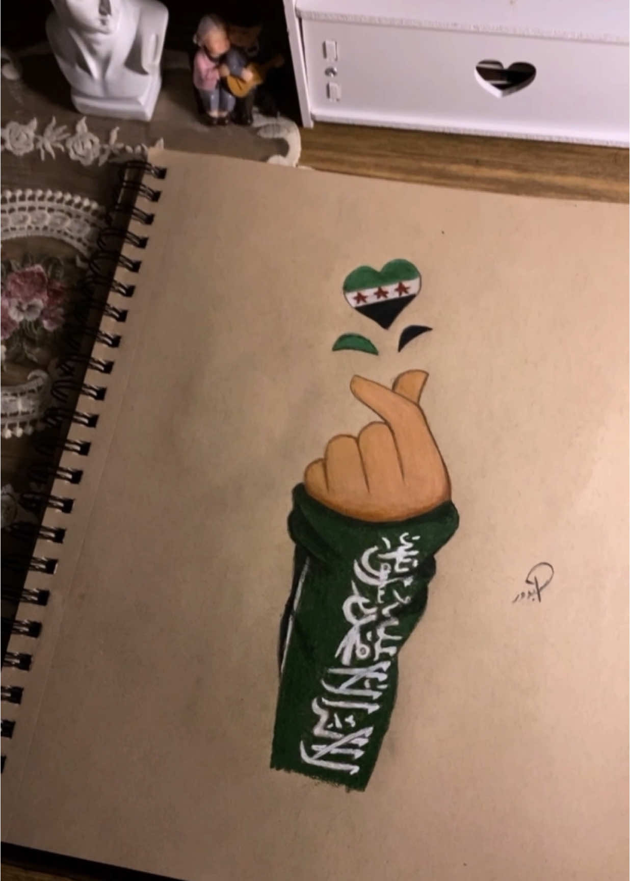 لحظة إدراك تحقق حلم الشعب السعودي الي ينظرونه ١٤ سنه سوريا حره💚🫶🏻#foryou #fyp #fypシ゚ #ترند #اكسبلور #مافيني_حيل_احط_هاشتاقات #سوريا #سوريا🇸🇾 #سجن_صيدنايا 