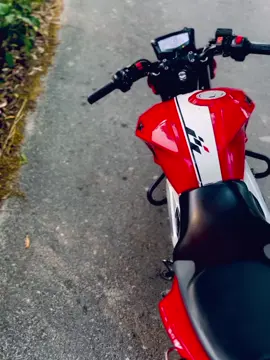 #Lal_pori❤️🏍️  #4v_bike #foryou #fypage #viral_video #mr .red_demon#CapCut 