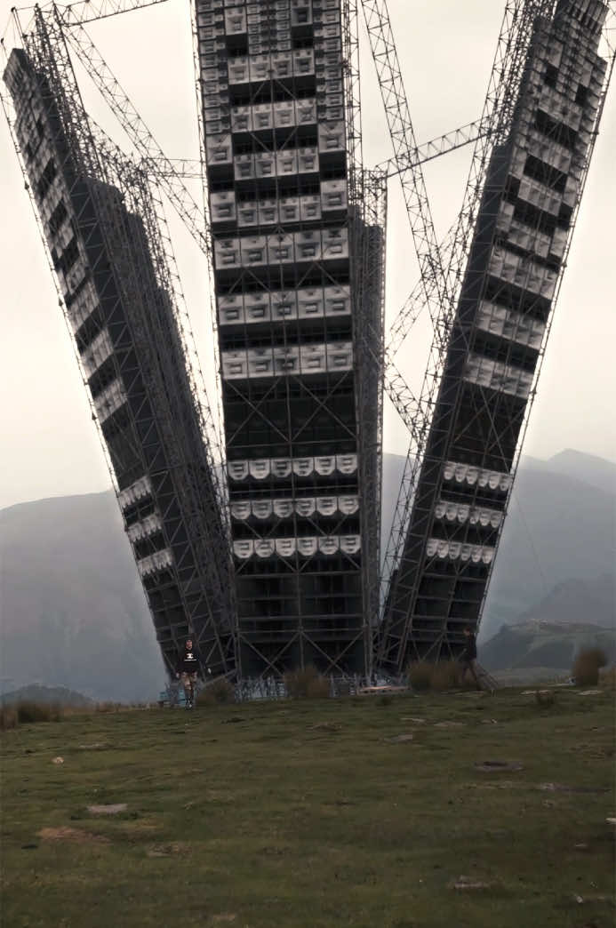 ALMA on a giant soundsystem #soundsystem #melodictechno #technomusic 