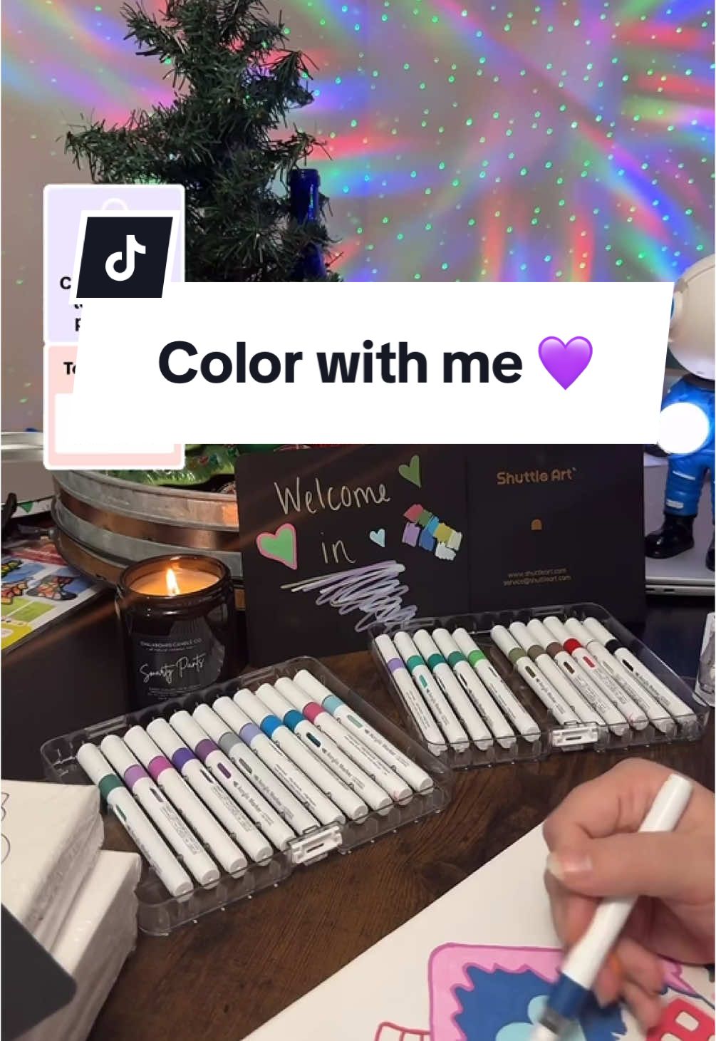 These are so fun! Im pushing these so much because I genuinely love them! ❤️ Acrylic paint markers!! @Shuttle Art  #LIVEhighlights #TikTokLIVE #LIVE #happyholidays #fyp #giftguide #artistsoftiktok #tiktokshopholidayhaul #shuttleart #merrychrismas 