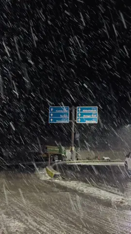 Murree Rightnow ♥️🥀 #murreehills #murree #foryoupage #foryou #snowfall2024 #murreebrand 