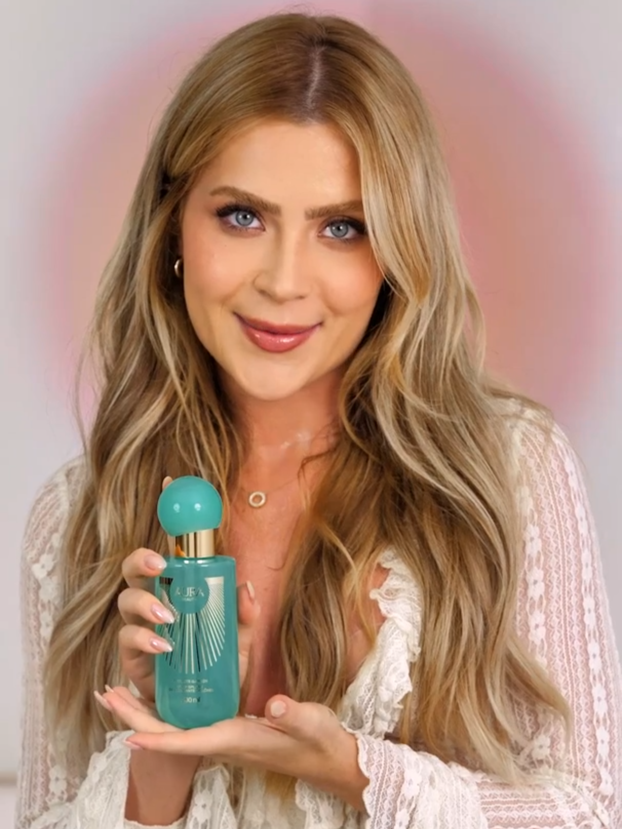 Afrodite Garden Body Splash 200Ml - Aura Beauty by Jade Picon (link na bio) FLORAL VIBRANTE Topo: Abacaxi, Pêra, Mandarina Corpo: Neroli, Jasmim, Heliotrope, Rosa Fundo: Musgo, Vanilla bean, Fava Tonka, Leite Morno #jadepiconn #perfumetiktok #bodysplashjadepicon #aurabeauty #perfumerefrescante #perfumeparaoverão #jadepiconbbb22