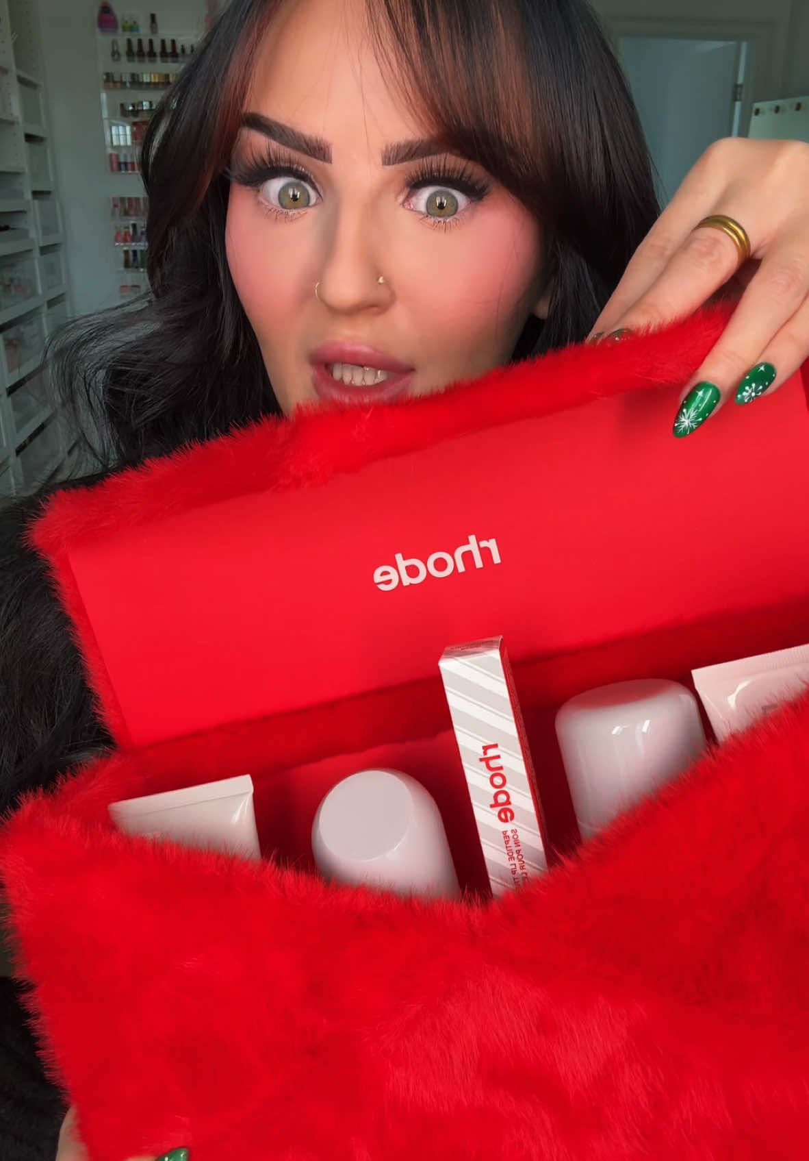 THE MARKETING IS EVERYTHING!!! #makeup #beauty #rhode #haileybieber #liptreatment 