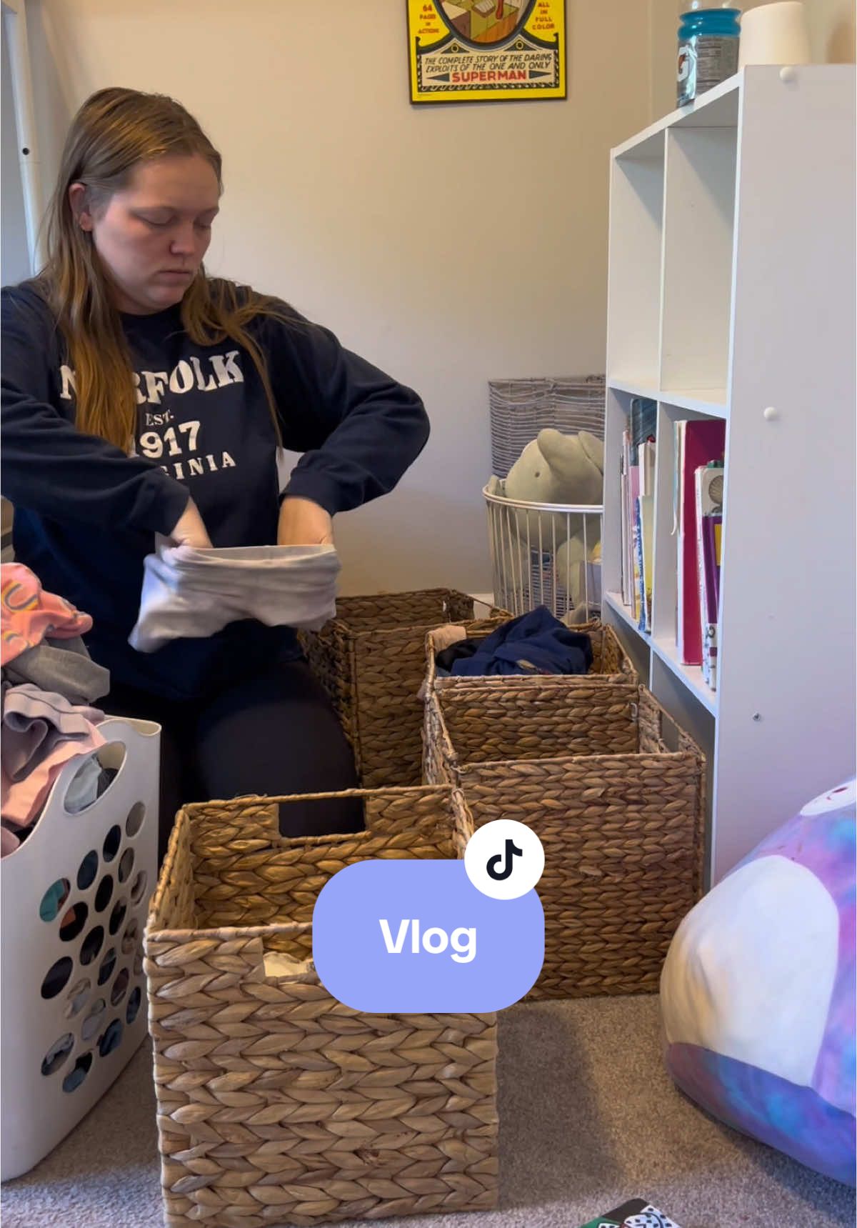 Not every day looks exactly the same (add in going to parks almost every day, its just cold af hahah) #Vlog #sahm #momoftwo #homeschoolmom #MomsofTikTok #homeschooling #ditl #dayinthelife #cleaningroutine #cleanwithme #zonecleaning #stayathomemom #dayinmylife #linewife #sahmoftwo #fyp 