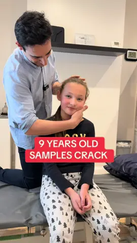 They’re getting younger and younger … smh what are these schools doing to these kids #osteopath #chiropractic #asmr #satisfying #neckcrack 