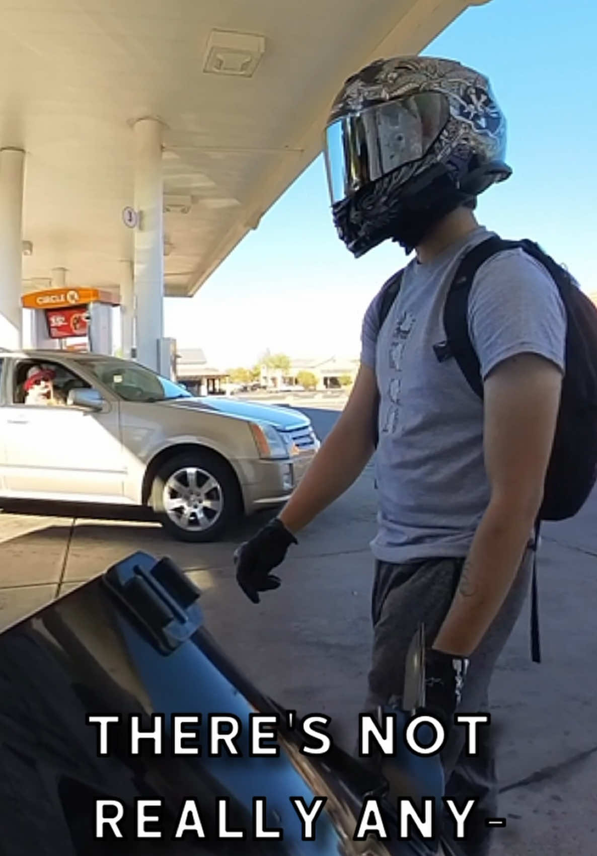 What did she sayyy?? 😅 @martin_trey_quinn  #motorcycle #r6 #fyp #yamaha #r7 #r1 #bikelife #couple #yzf #biketok #BookTok #revzz #funnybiker #revzz #bikergirl 