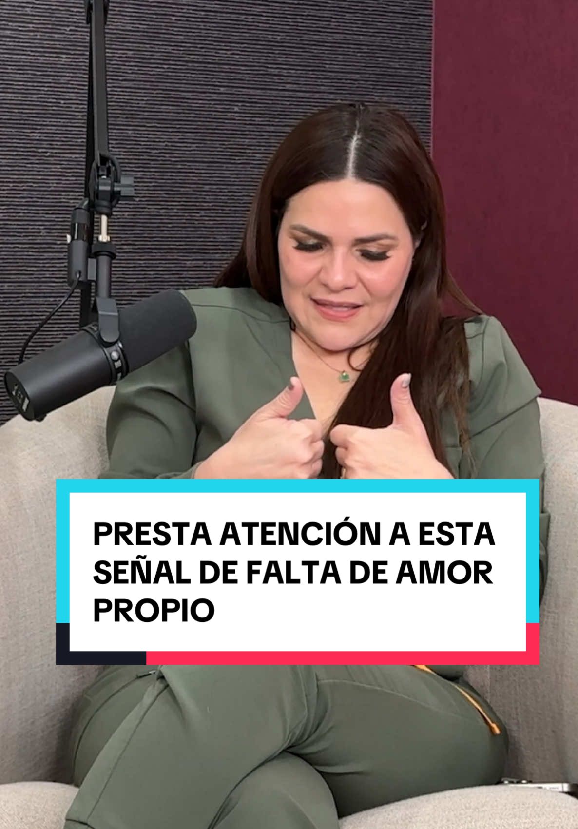 Episodio 20 en el 🔗 de mi perfil. Una de las señales más claras de la falta de amor propio es esta. ¿Cómo la trabajamos? Eso te lo cuento en este episodio del podcast. Como psicóloga, hay 10 señales a las que debemos prestar mucha atención y analizar para determinar si tienes que trabajar en tu amor propio. En este episodio aprenderás las herramientas para recuperar tu amor propio y cultivarlo.  #amorpropio #sanar #psicologia #crecimientopersonal #mujeres #parejas #amor 