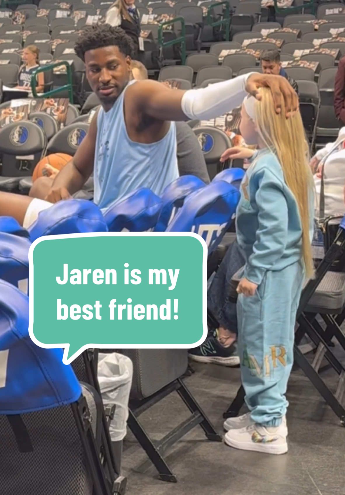 Come to Dallas with me to watch the Memphis Grizzlies play the Mavericks! #NBA #grizzlies #mavs #jarenjacksonjr #fan #derricklively #pregameroutine 