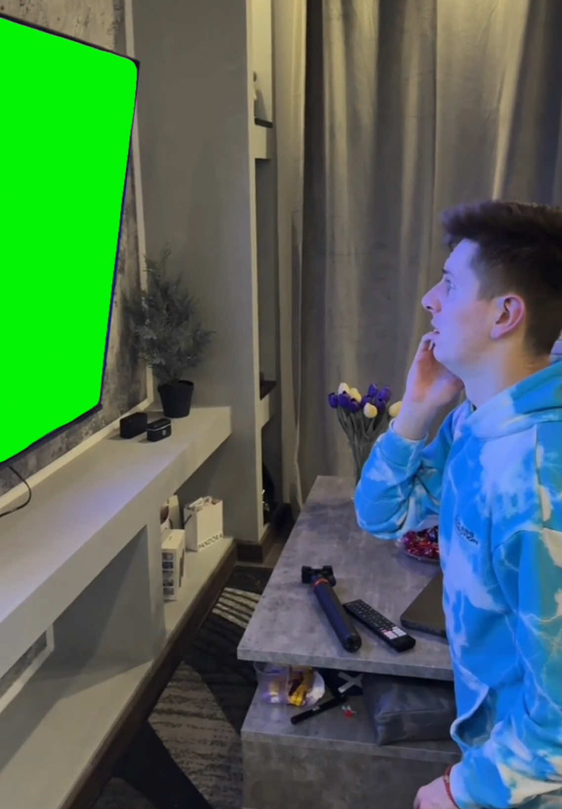 TV Reaction | Green Screen. Original video by @masa.plays #react #reaction #greenscreen #roblox #meme #memecut #viral #fyp 