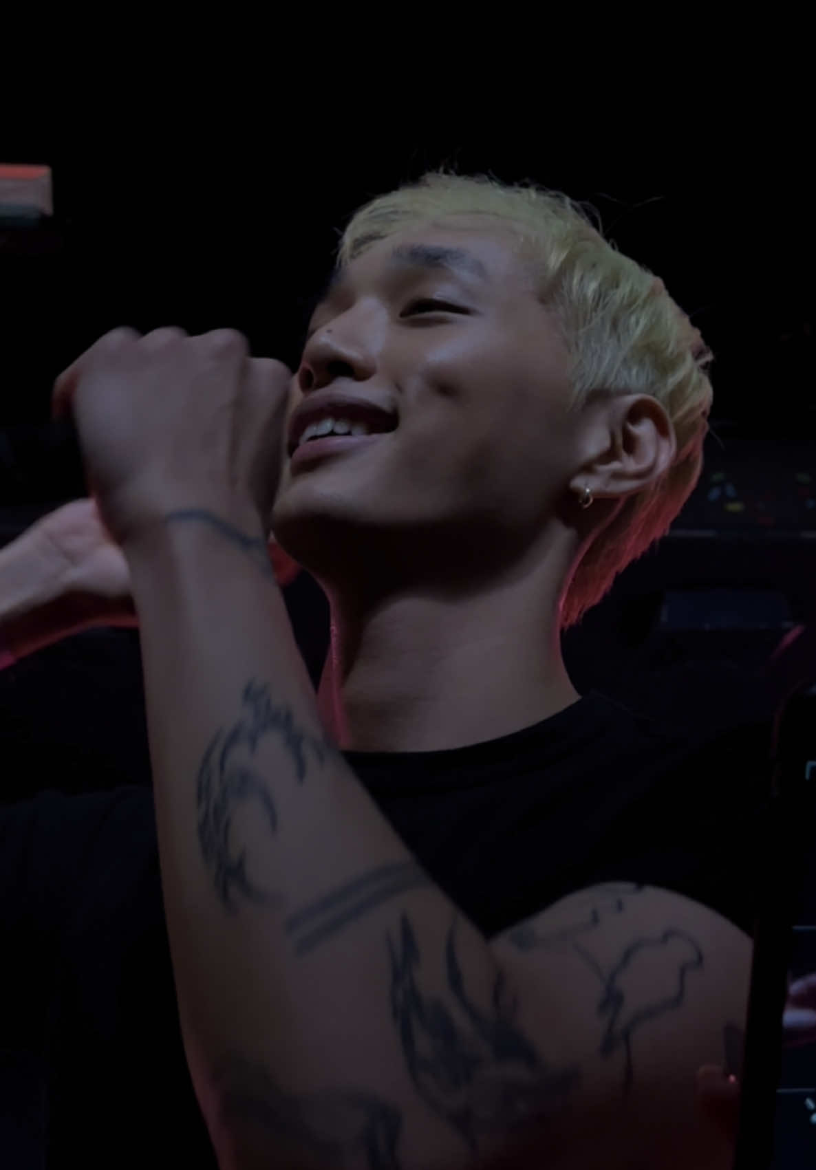 call me baby  #jey #jinyeongedit #jungjinhyeong #jinhyeong #jeyconcert #stillbad #khh #khaki #london #fyp 