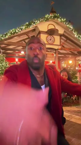 We pulled up to the Big Homie Santa’s Workshop like… 🧸🚂🎄@Missjazzi #fyp 