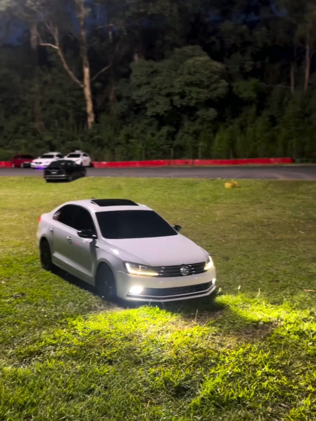 Vento 🇧🇷🔥 #tiktok #foryou #volkswagen #vento #volkswagenvento #volkswagenventoargentina #ventoalpiso #vwjetta #jettagli #jetta #volkswagenjetta #jettabrasil #jettabr #metas #jettagli2022 #autos #v6 #v8 #vw #trend #turbo #tdi #alcorte #autosalpiso #brasil #volandobajito #viral #mcleleto #flowbr #night 