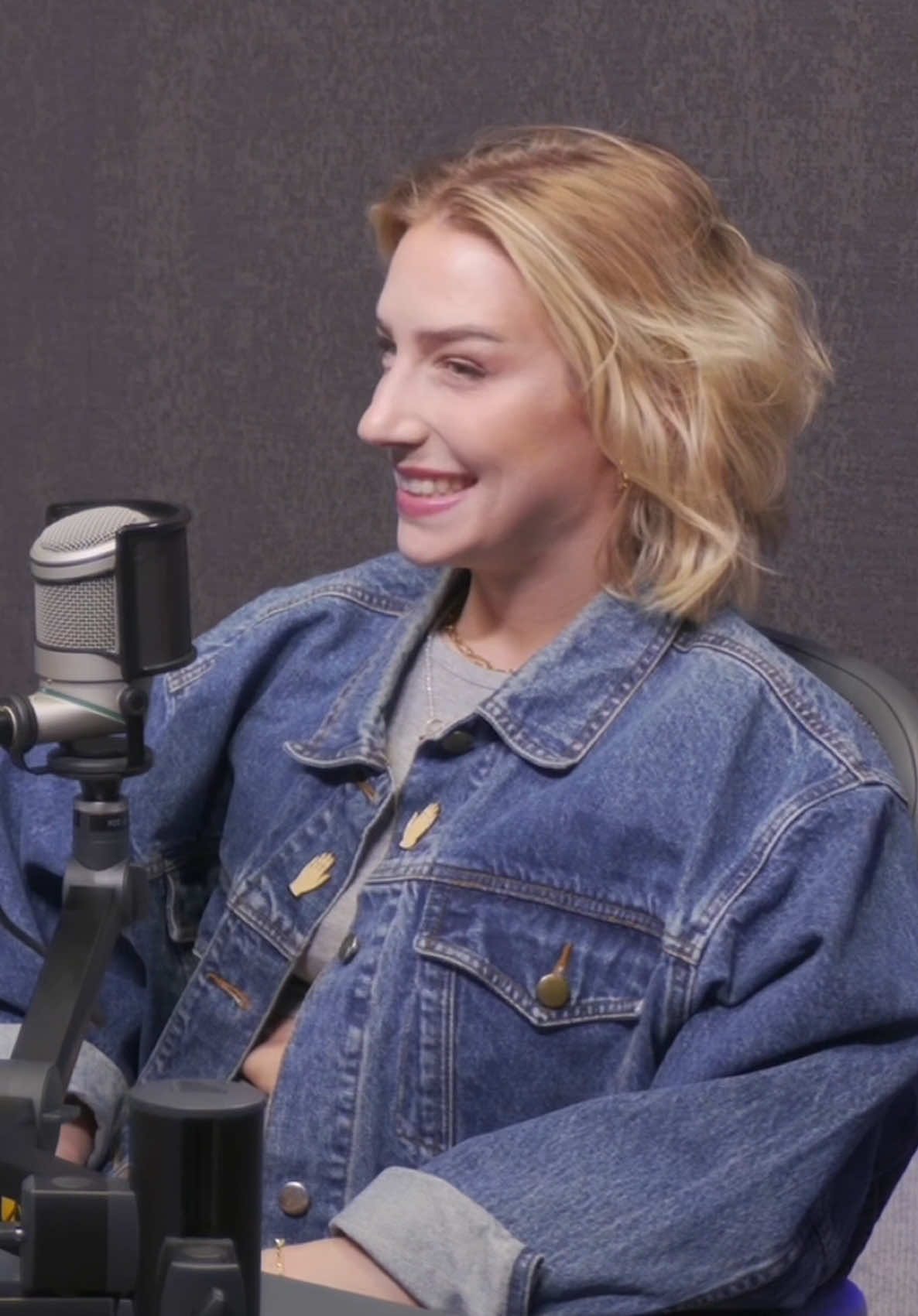 Courtney Miller and Shayne Topp join us this week to talk secret weddings, setting boundaries, and what we (Jordan and Kendahl) are doing wrong in the bathroom. @Courtney Miller  . . . . #smosh #shaynetopp #courtneymiller #podcast #dating #engagement #secretwedding #queerpodcast 