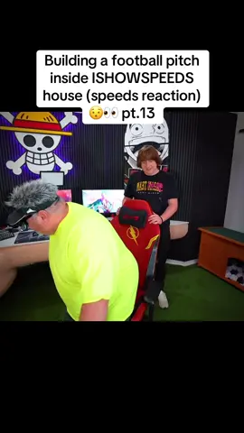 Wait for it 😂 |#ishowspeed #ronaldo #footballpitch #messi #football #football #fyp 