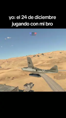 nosotros en navidad 🤣😅 #warthunder #warthunderaviation  #warthundertanks #warthundervideo #warthundertiktok #fyp 