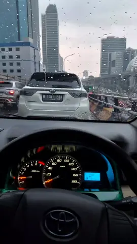 Pesona DalKot #pov #nyetir #jelajahjakarta #fyp #beranda #hujan #lagu #syahdu 