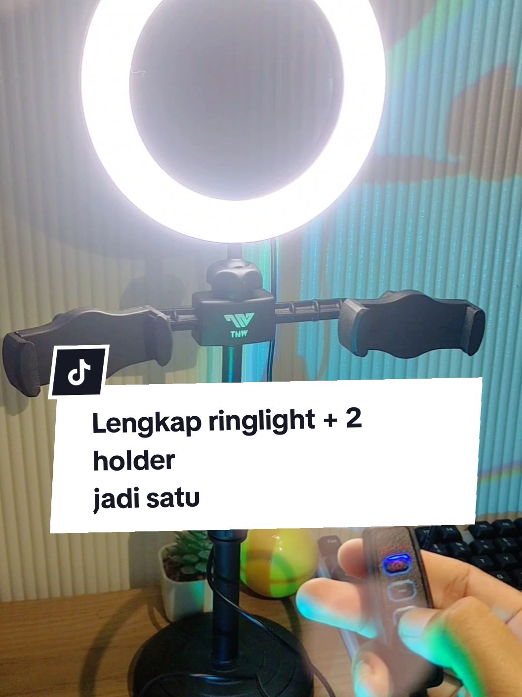 yang perlu alat ngonten untuk review produk atau live streaming kenalin produk dari TNW sudah lengkap ringlight plus 2 holder sekaligus #ringlight #ringlightmurah #tripodmini #standhp #alatngonten #tnw #ringlighttnw 