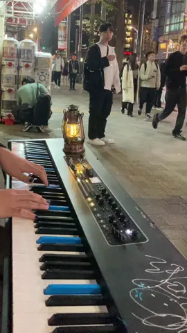 街で