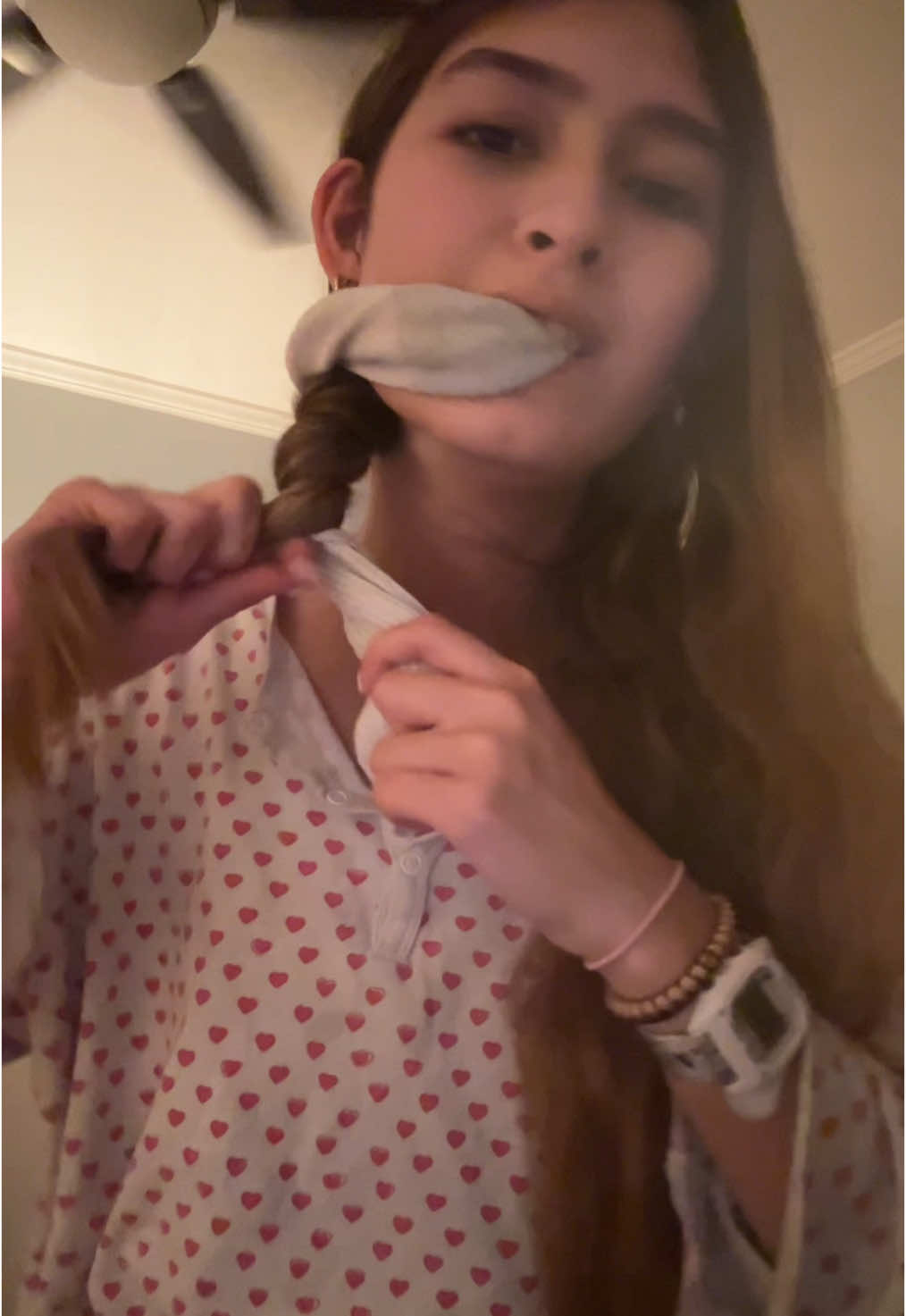 My hair is normally more curly but oh well!!! Come back later to see results #sockcurls #curlyhair FEATURED VID: @jennastindt 