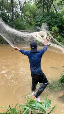 Menjala..#jala #menjala #ikansungai 