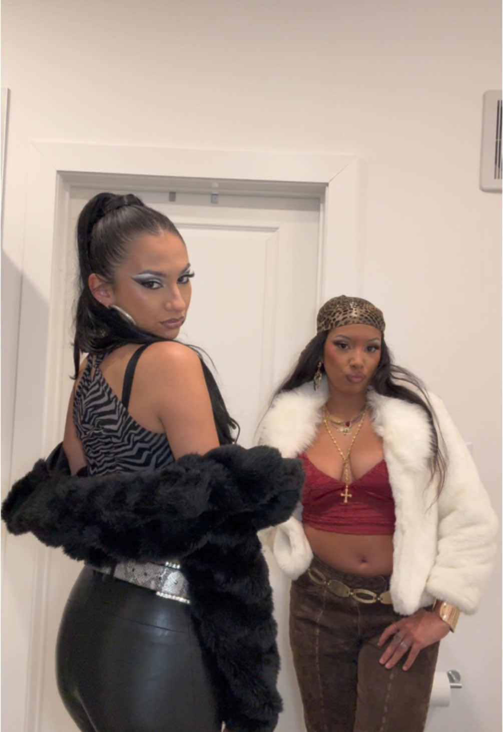 Just two baddies who are besties 🤭 @amanda #foryou 