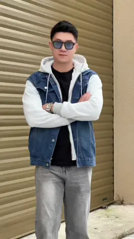 Anh em xem qua con áo này nha 🤘#duli #outfit #aokhoac #muataitiktok #goclamdep #xuhuong 