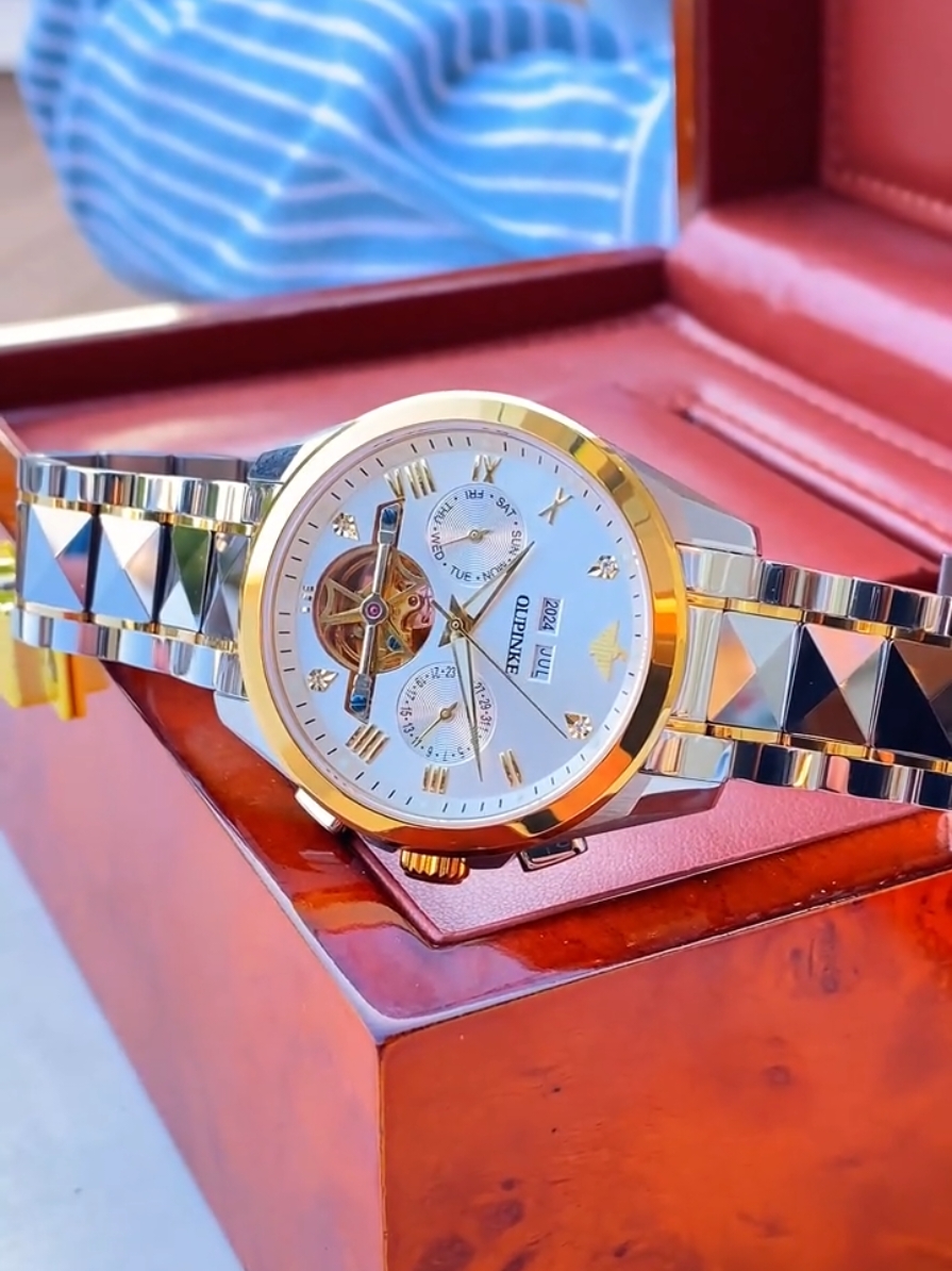 Tết này đeo trên tay đi chơi thì đẹp hết ý ạ🥰#donghochinhhang #donghonam #đồnghồcơnam #stoređồnghồ99 #đồnghồ #dongho #phukienthoitrang 