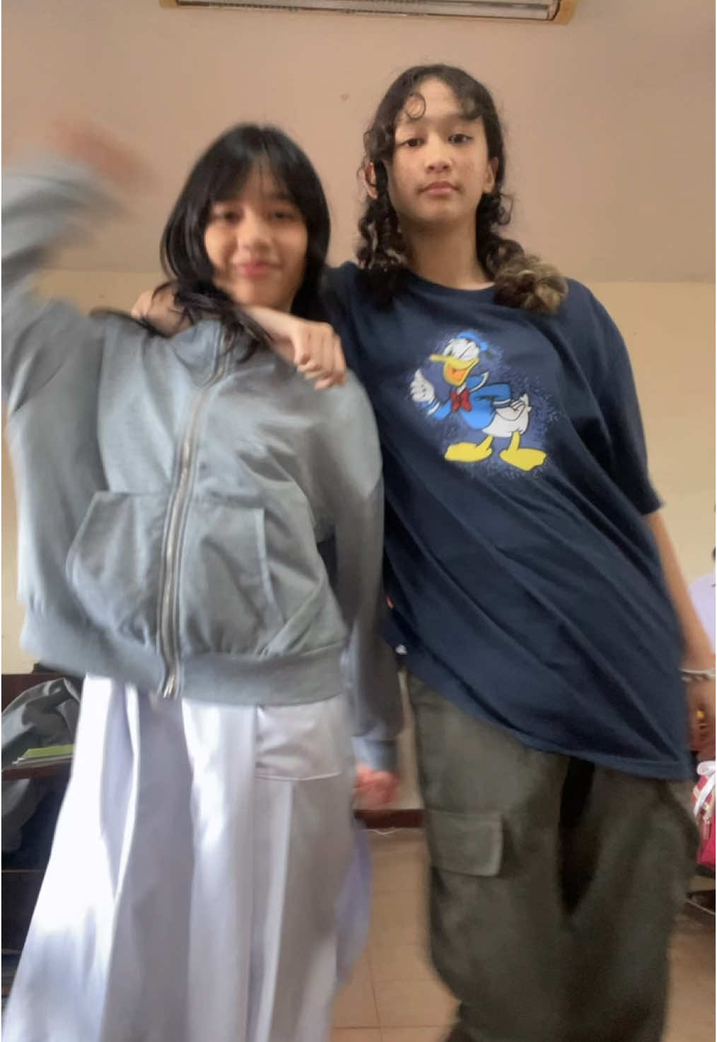 Stickaaaayyyyyyyyyy @ishss🪷 #tiktokwithfriends 