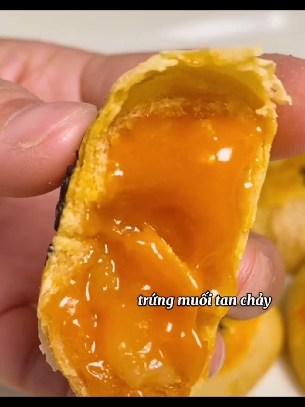 Bánh pía cả nhà ơi #bimifood #meminshopanvat #anvat #tanchay #banhpiatrungmuoichay