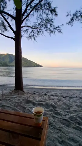 peace & calm #fyp #viralvideo #beach #sunrise #beachvibes #peaceful #waves #viraltiktok #fypp 