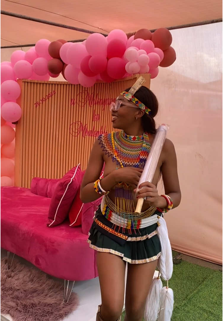 Awuuuu kodwaaa🥺🫀 #pretty_pearlll4 #fypシ゚ #trendingvideo #makoti #amatshitshi #videoviral #xhosa 