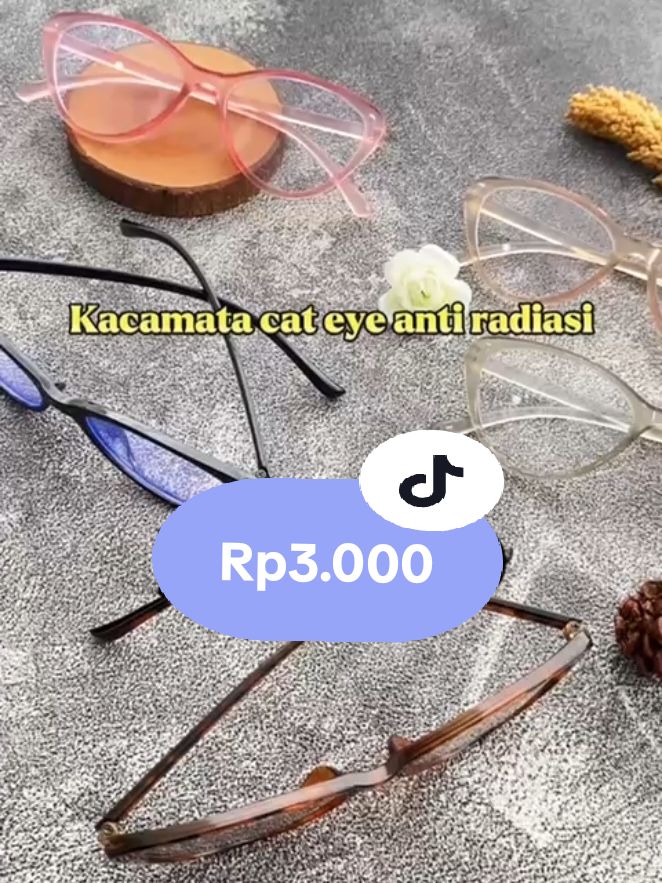 Simple dan nyaman banget dipakai ✨❤️‍🔥🫶🏻 #kacamata #kacamataantiradiasi #megaguncang1212 #promoguncang1212 #fakesituation⚠️ #fakebodyy⚠️ #fyp #fypage #fyppppppppppppppppppppppp #kacamatagaya #promoguncang 