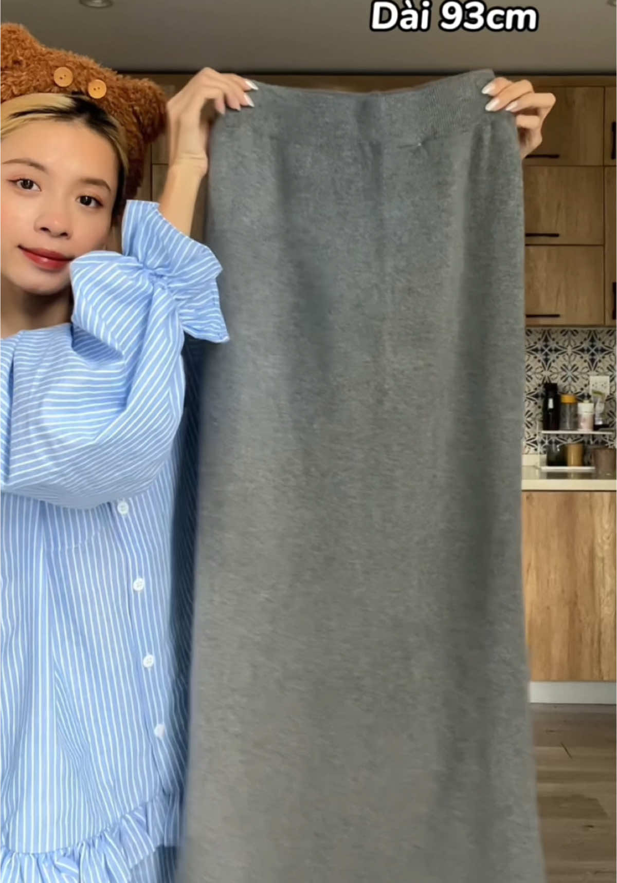 Chân váy dáng dài chữ A chất len lông mịn #chanvay #chanvayxinh #chanvaydai #outfit #phoidonuxinh #thoitrangnu 