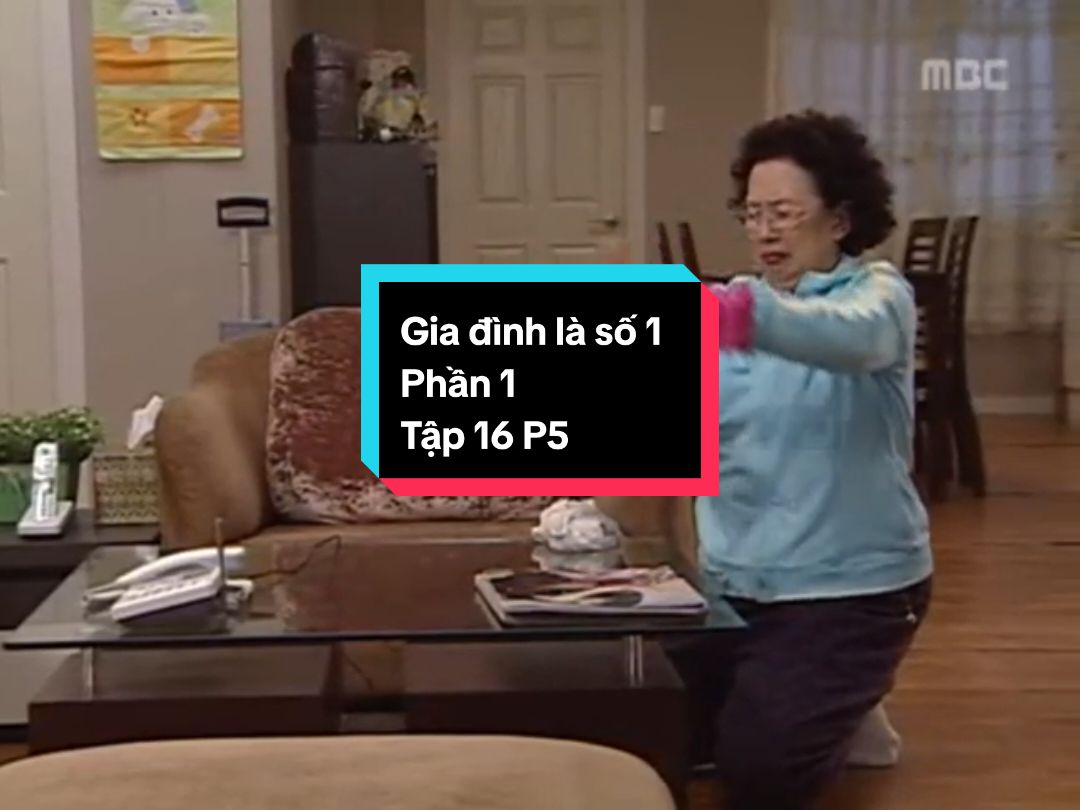 Bà Moon Hee bỗng nhiên trở thành người giúp việc tại nhà của Shin Ji và nỗi nhớ về 1 người con ngoan ngoãn của Hae Mi. #do #housework #trick #kind #memories #phim #movie #fvp #raphimonline2004 