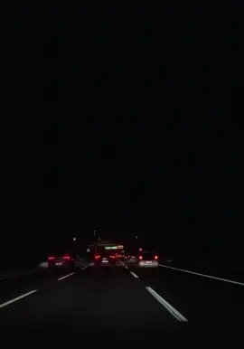 Spegni le luci della città, così che il cielo si illumina 🌕 #autostrada #granderaccordoanulare #viaggio #viaggiare #strada #ontheroad #goodvibes #orachenonhopiùte #goodvibesonly #emozioni #reeloftheday #reel #oggicosì #night #nightview #nightvibes #nightvideo
