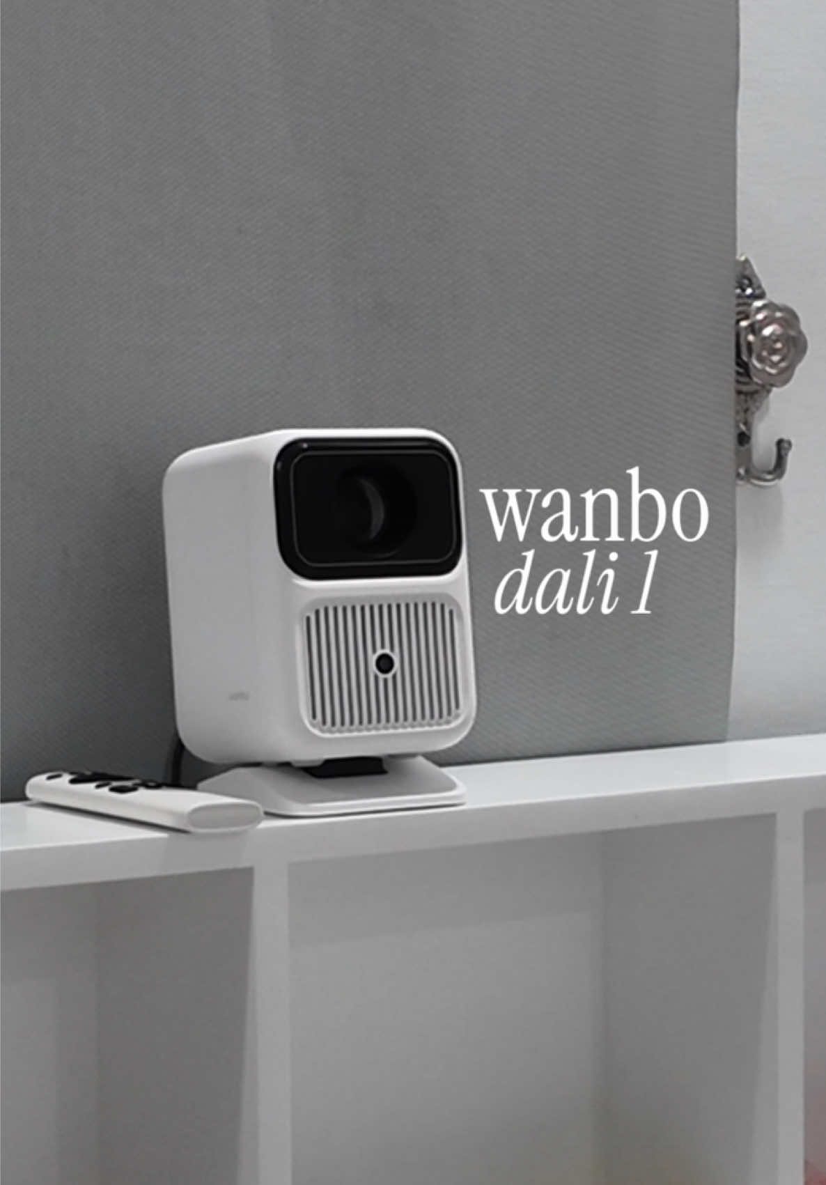 movie nights just got 10x better with my wanbo dali 1 ⊹₊⟡⋆ @Wanbostore  #wanbo #projector #wanbowonderfulworld #wanbodali1 #wanboph #wanbo1212sale  https://bit.ly/leanatabs-WanboDali1-Shopee https://s.lazada.com.ph/a.91S