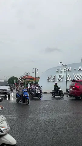 Selalu ada cerita setiap jalan sore dikota karawang ❤️#TikTokAwardsID #foryou #xyzbca #viral #karawang #karawanghitz 