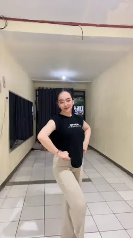 Besok bikin lagi versi apal, ini mah versi mikir😭🙏 #penari #jawa 